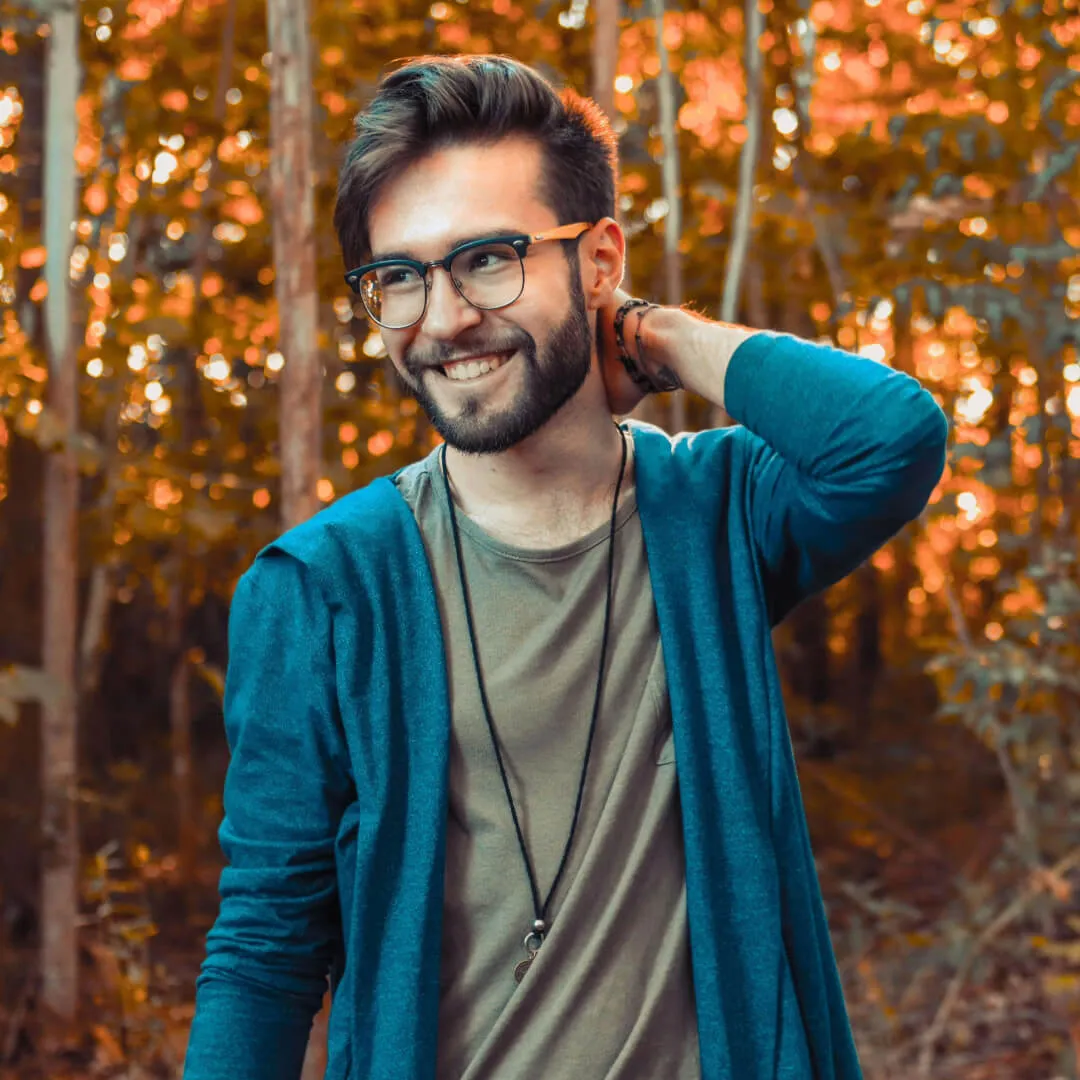 A man smiling.